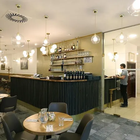 U Stare Pani - At The Old Lady 酒店 4*