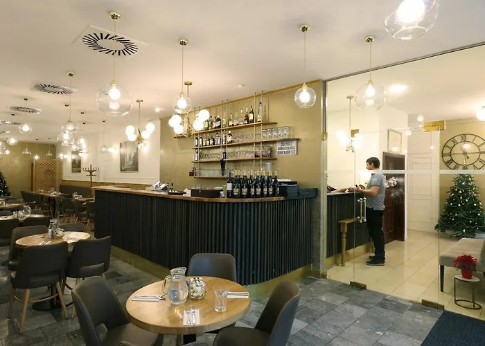 U Stare Pani - At The Old Lady Hotel 4*