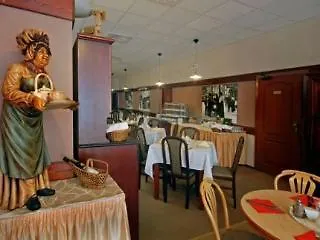 U Stare Pani - At The Old Lady Hotel 4*