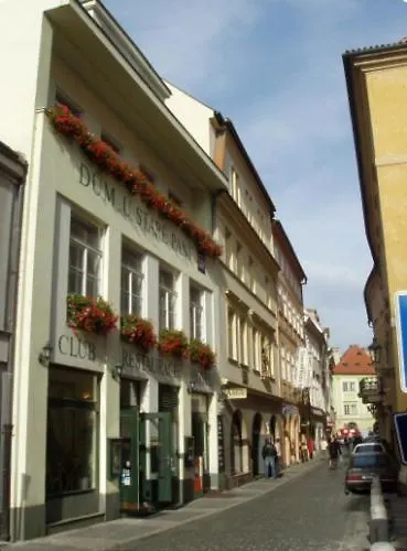 U Stare Pani - At The Old Lady Praag