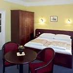 U Stare Pani - At The Old Lady 4* Prag