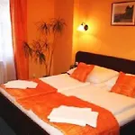 U Stare Pani - At The Old Lady Hotel Prag