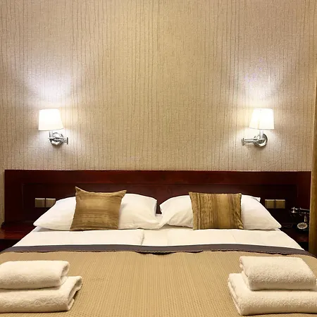 Otel U Stare Pani - At The Old Lady Prag